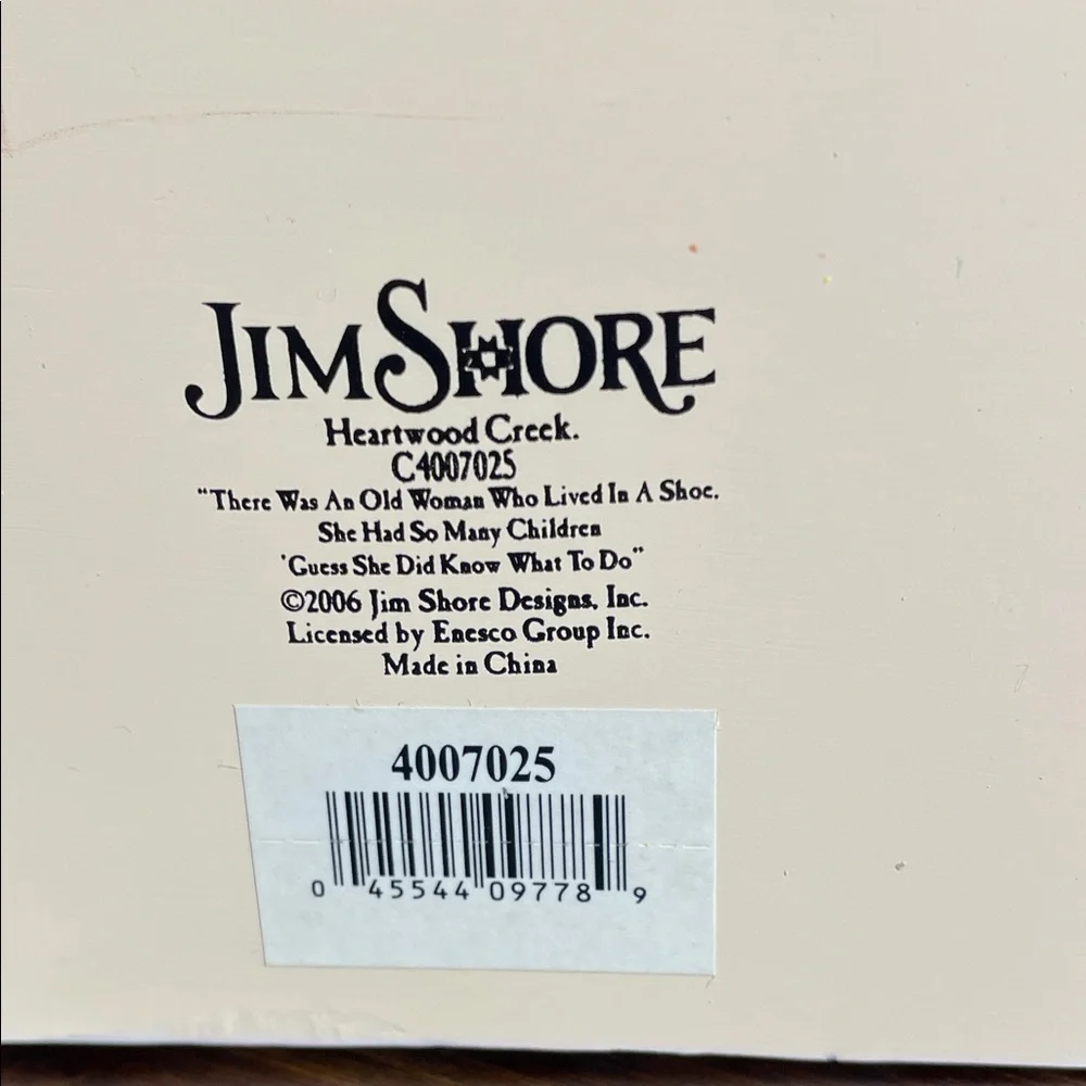 Jim Shore Multicolor Storybook Sculpture - Picture 9 of 9